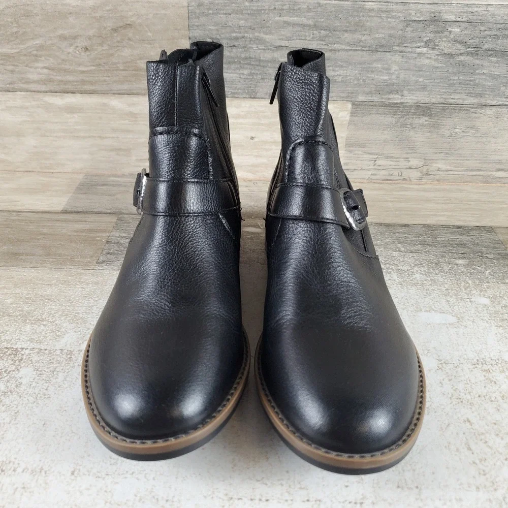 Clarks Camzin Loop Womens Boots Sz 8 M Black Leather Side Zip Low-Block Heel